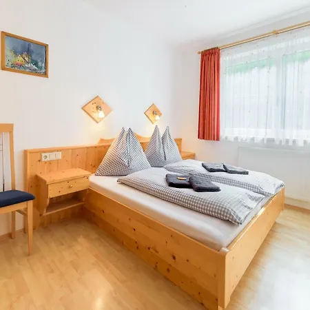 Helis Apartment